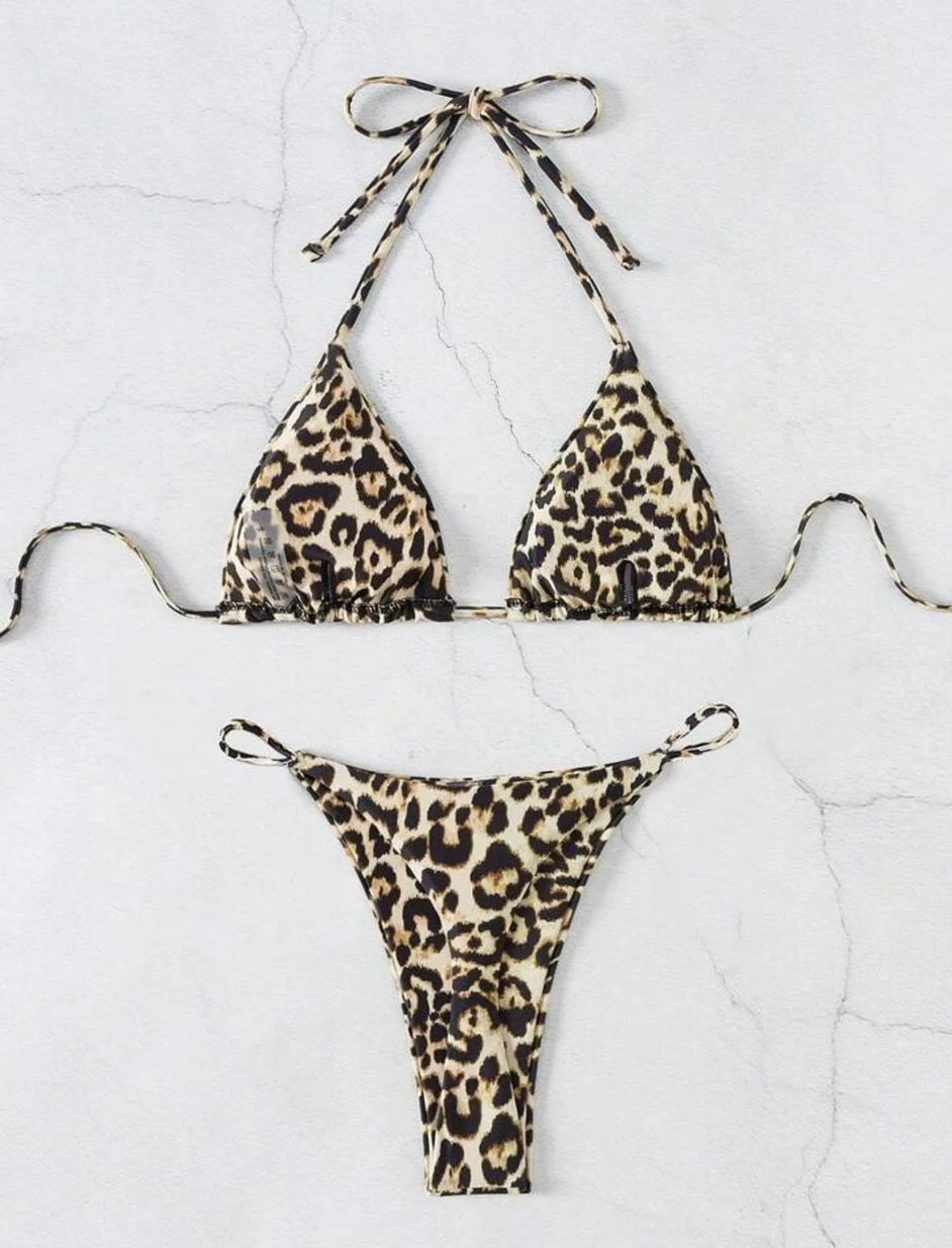 Bikini Leopardo's foto | Oxxo Store Havana |  BizneCubano
