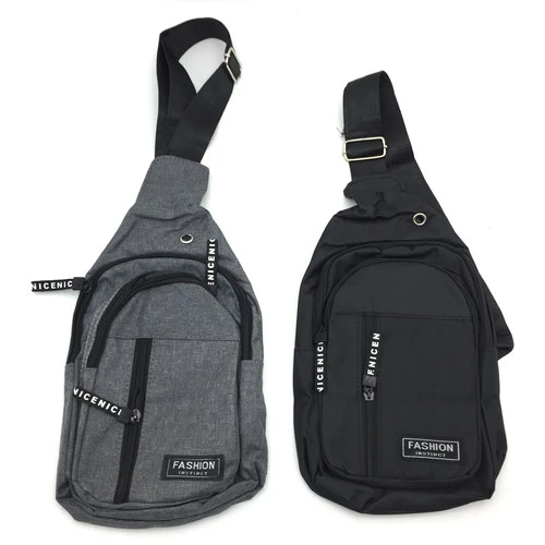 Bolsos de hombre's foto | Oxxo Store Havana |  BizneCubano